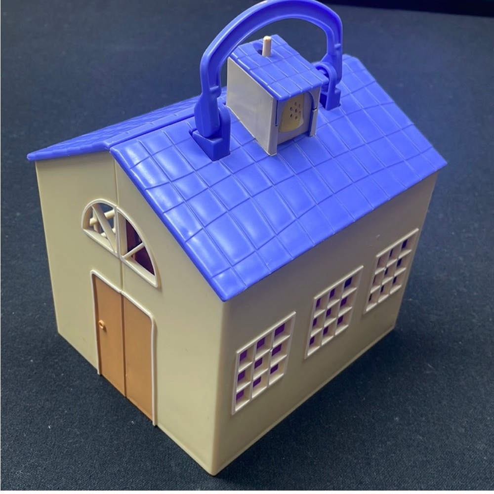 Peppa Pig Blue and Cream Dollhouse with Portable Handle